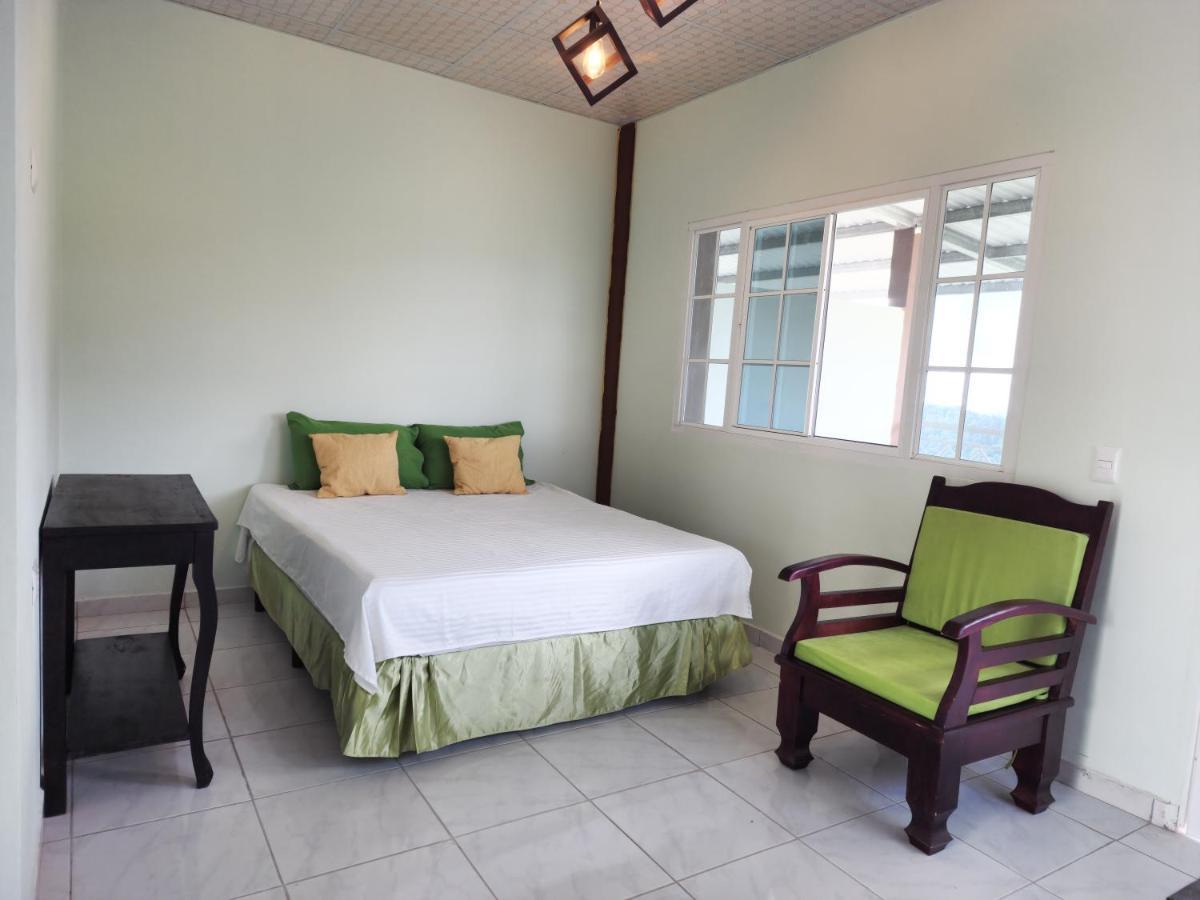 Hotel Y Restaurante Las Margaritas Perquín Pokoj fotografie
